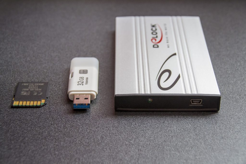 Disque dur interne et externe, Clé USB et carte mémoire 